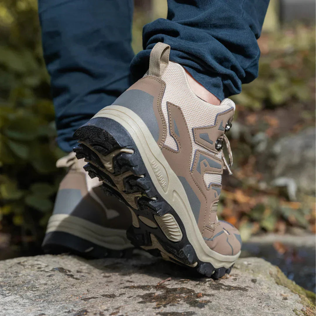 Hiking Boots – Lightweight Orthopaedic Trail Support