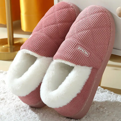 Plush slippers with padded fur for men and women